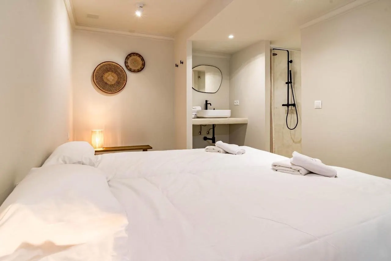 Fully Renovated Modern 2 Bedroom Apartment In Aloha Pueblo 마르베야