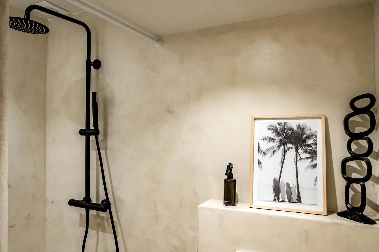 Fully Renovated Modern 2 Bedroom Apartment In Aloha Pueblo Marbella
